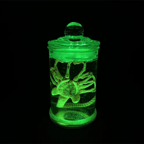 Alien Glow Jar – Xenomorph Embryo