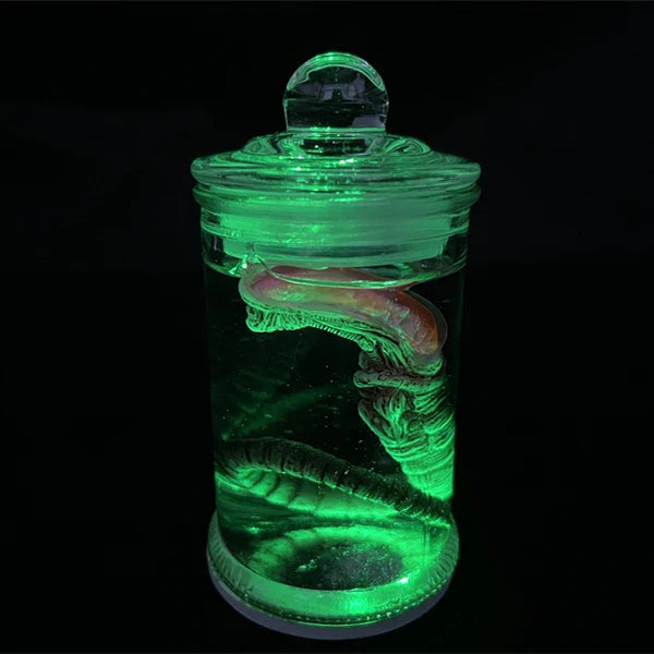 Alien Glow Jar – Xenomorph Embryo