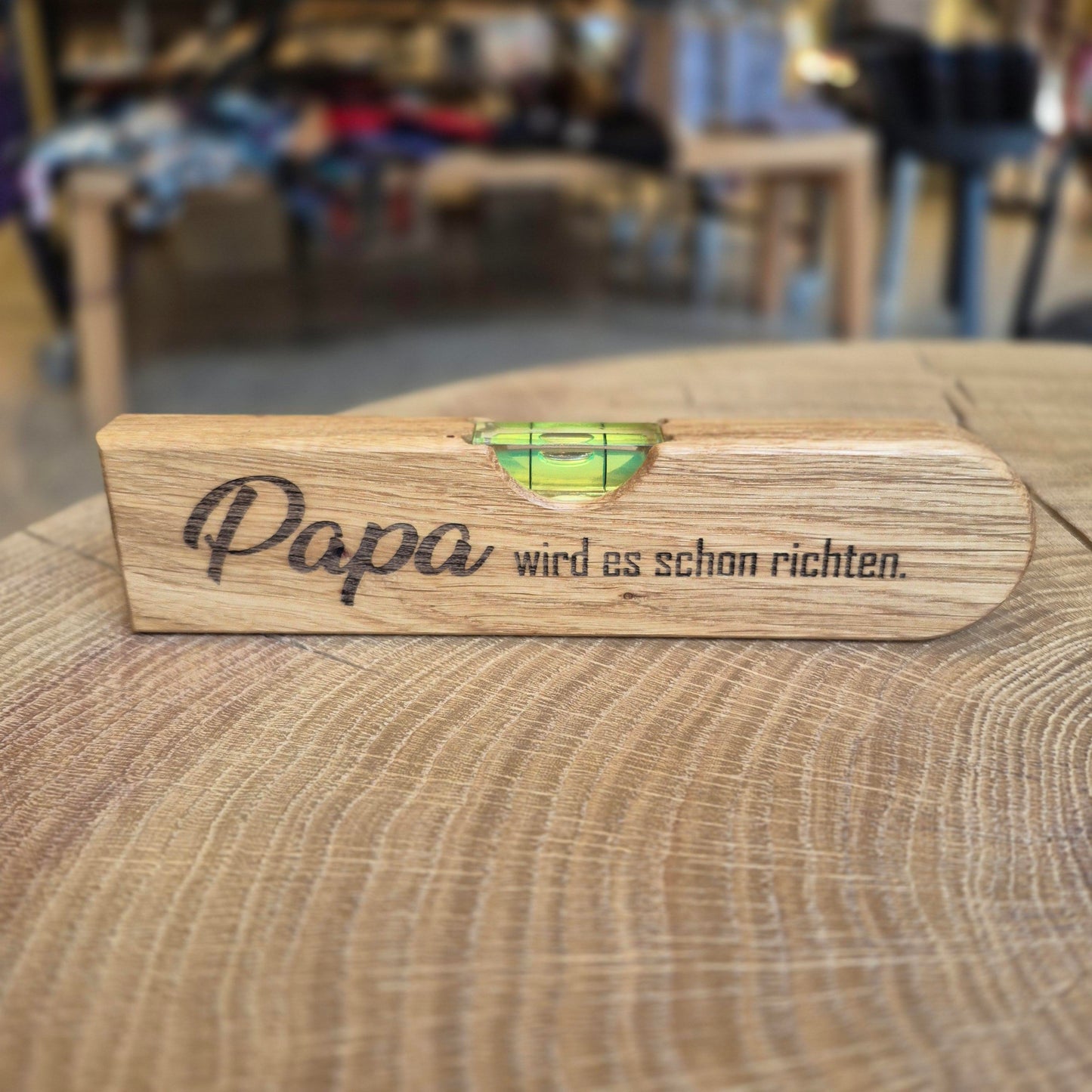 Flaschenöffner mit Wasserwaage