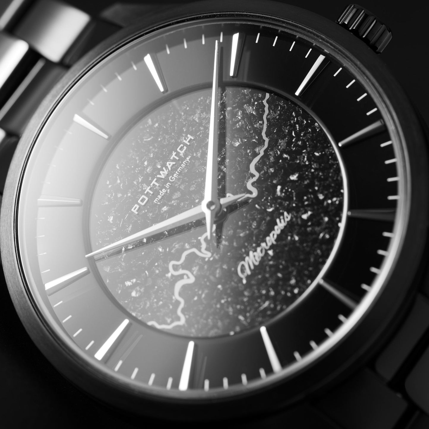 Armbanduhr Metropolis 42 schwarz